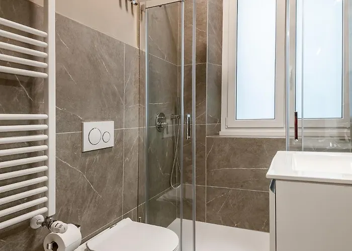Stayeasy Sauli - 2 Bedrooms, 2 Bathrooms - Station * Milão