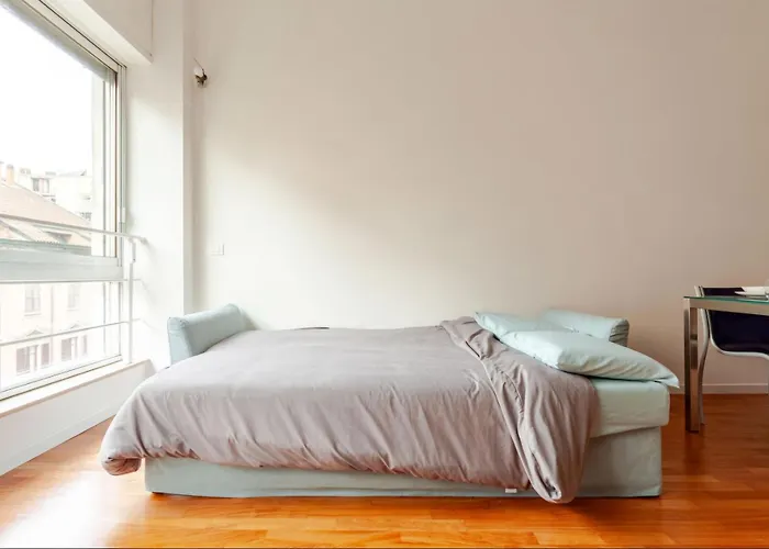 Elegante In Corso Garibaldi 아파트