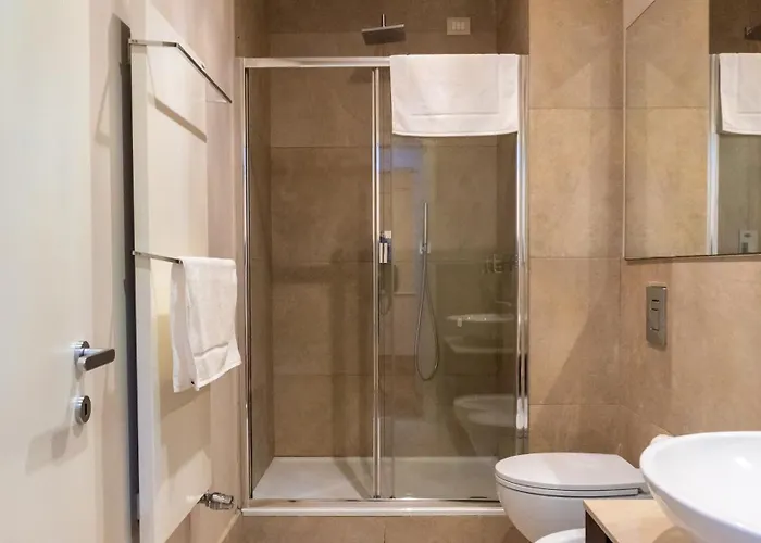 Apartment Luxury Flat - Wifi, Ac, Walk To Brera & Duomo Mailand