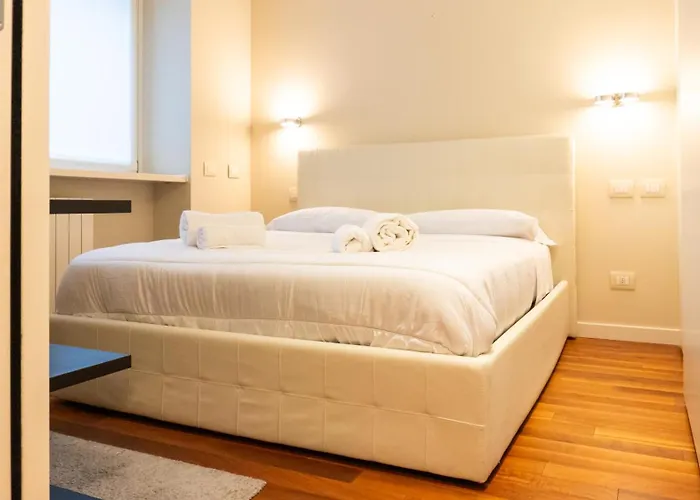 Luxury Flat - Wifi, Ac, Walk To Brera & Duomo Apartment