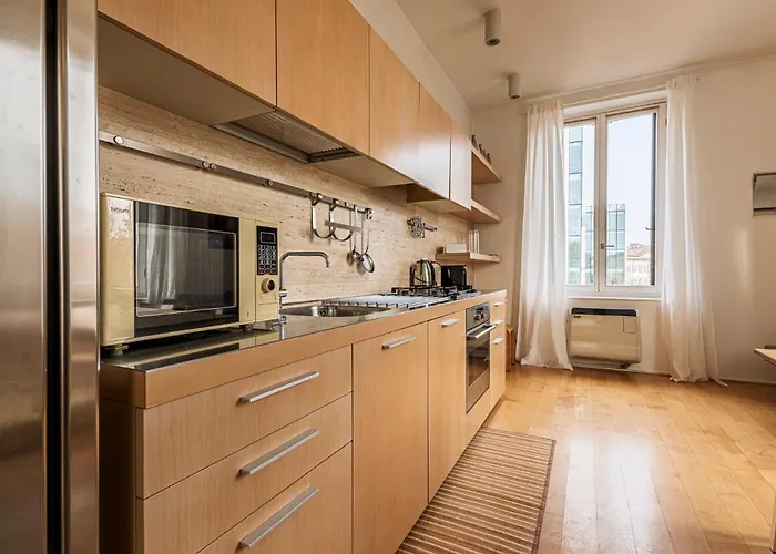 One Bedroom In Brera Daire