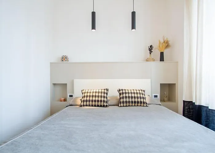 Duomo Stylish Double Near Metro Apartman
