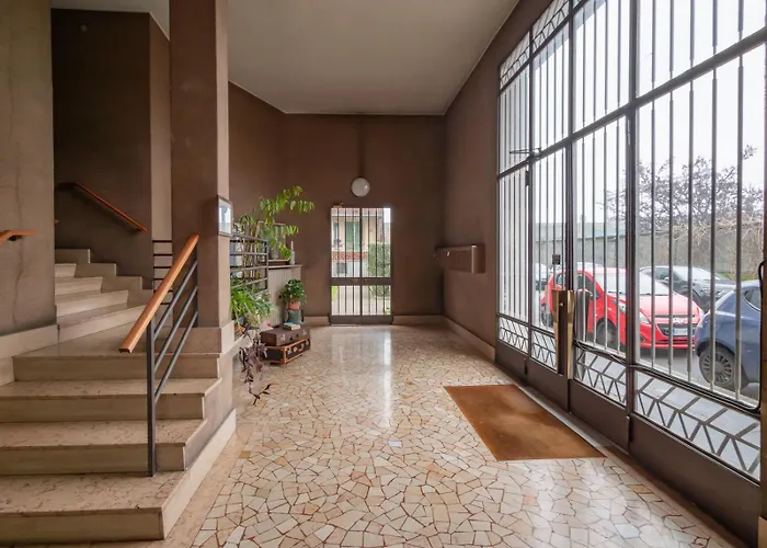 I Host - Cucchi 7 Milano