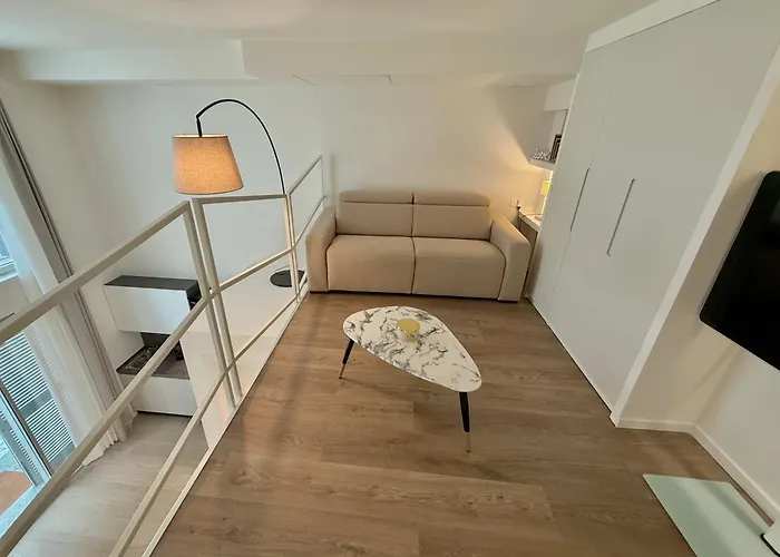 Maya Atelier Lägenhet Milano