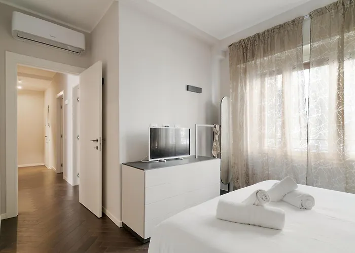 Cadorna - Rasori - Ampio Trilocale Di Design Appartement