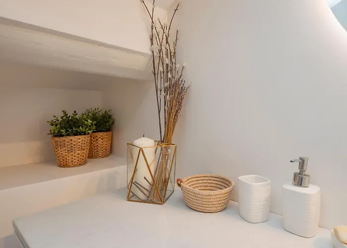 I Host - Jenner 14 Apartment *