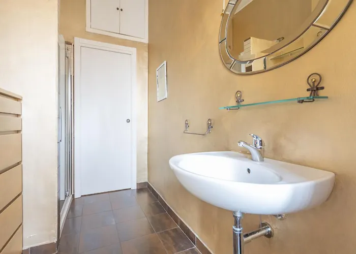 Pretty Flat In * Milan