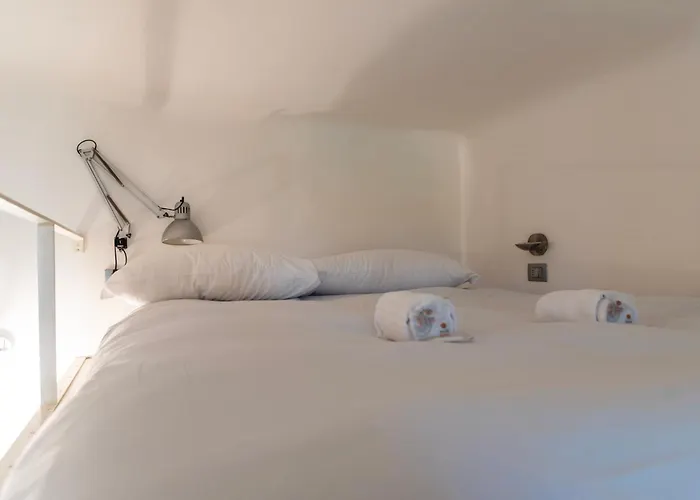 Youhosty - Navigli View * Milão