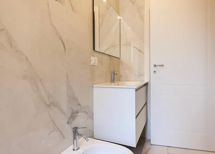 Apartament Youhosty - Gioia Tower View