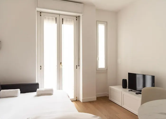 Youhosty - Gioia Tower View *