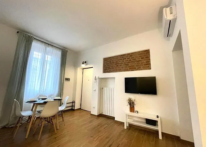 De Conti Apartment *