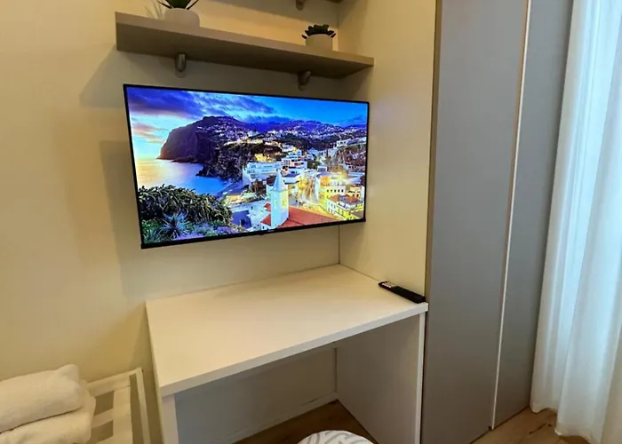 Duomo Private With Wi-fi Just Steps From The Duomo Demetra 아파트