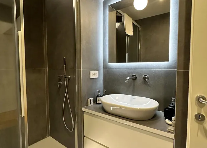 Duomo Private With Wi-fi Just Steps From The Duomo Demetra 아파트