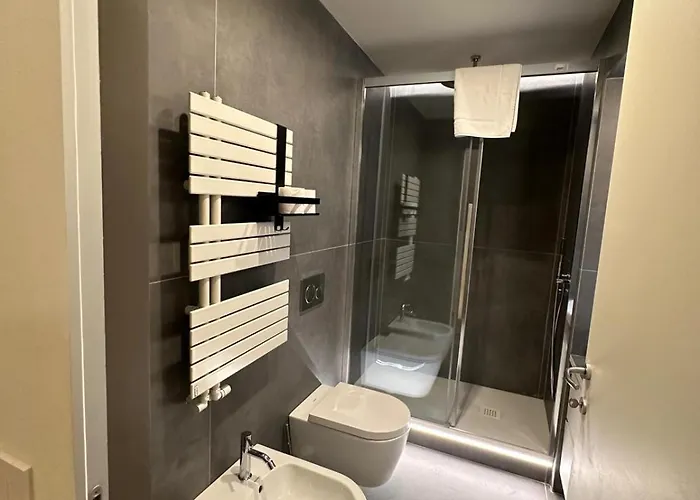 아파트 Duomo Private With Wi-fi Just Steps From The Duomo Demetra