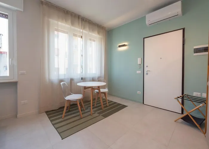 Close To The M3 Metro 米兰