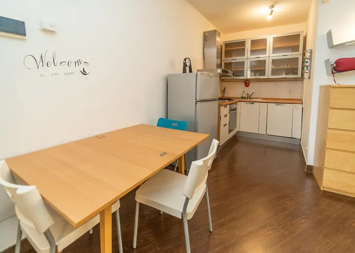 Easy Italy Prada * Milano