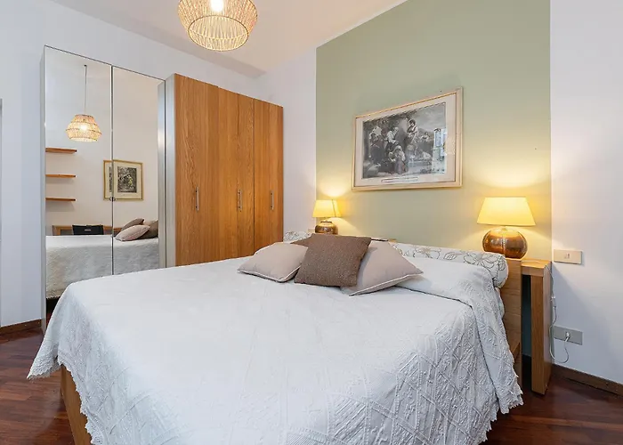 Ethnic-chic, A Due Passi Dal Duomo! Milano