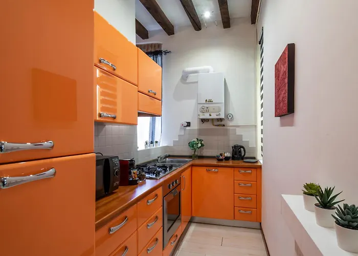Апартаменты Lecco, 20 - In The Heart Of The Rainbow District Милан