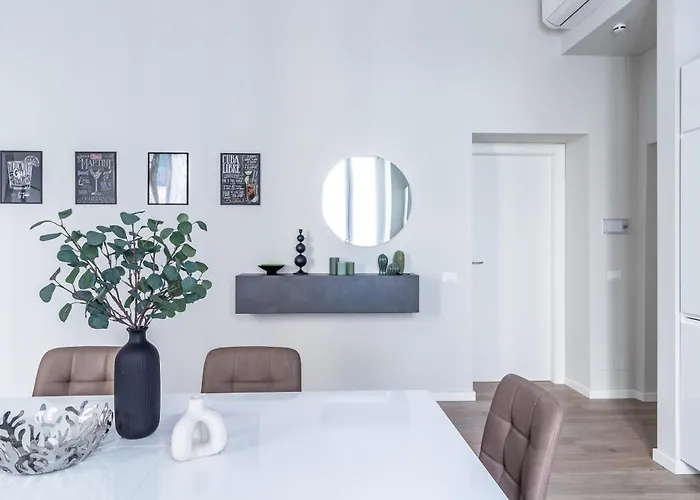 アパート Design Penthouse In Porta Venezia ミラノ