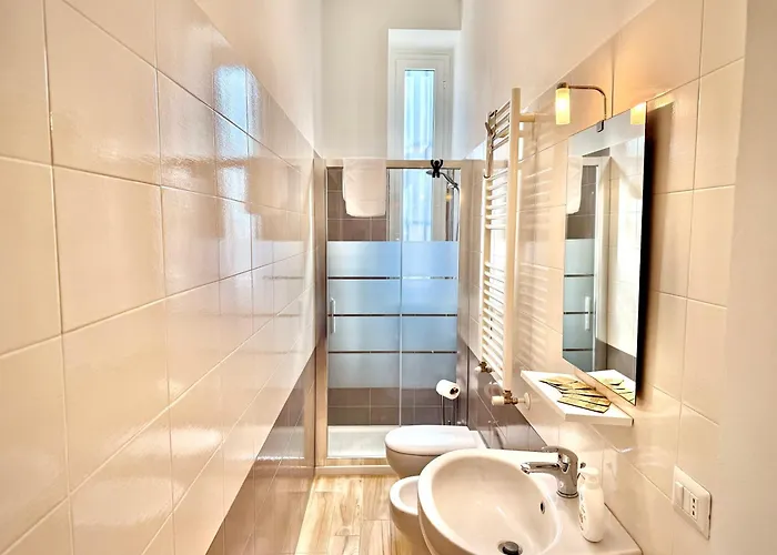 Urban Oasis M1 Lima Self-check-in Daire Milano