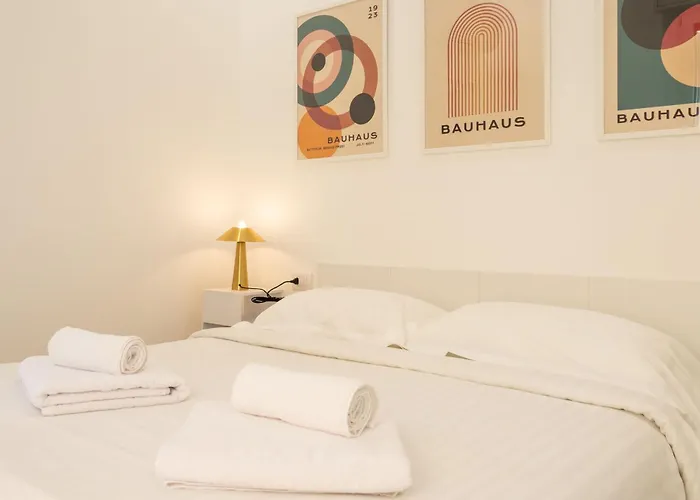 アパート Gorizia Modern One Bedroom By Halldis