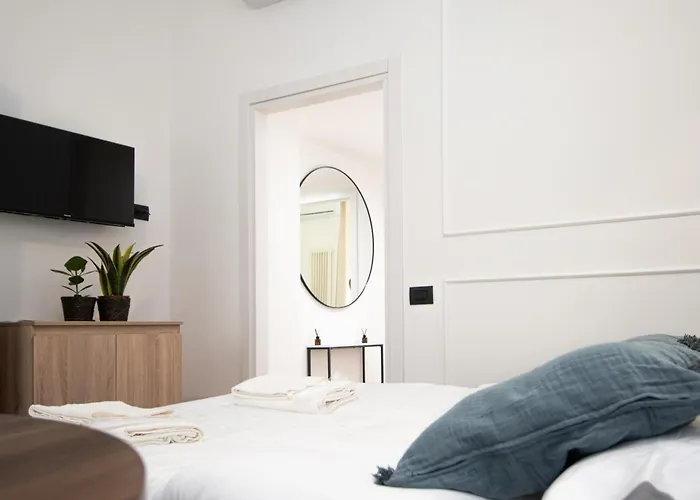 Casa Enea - Luxury House - Porta Romana - Duomo M3 شقة ميلان