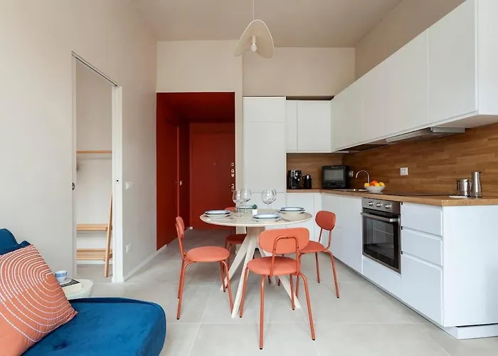 Giulio's Hideaway - Close To Station *