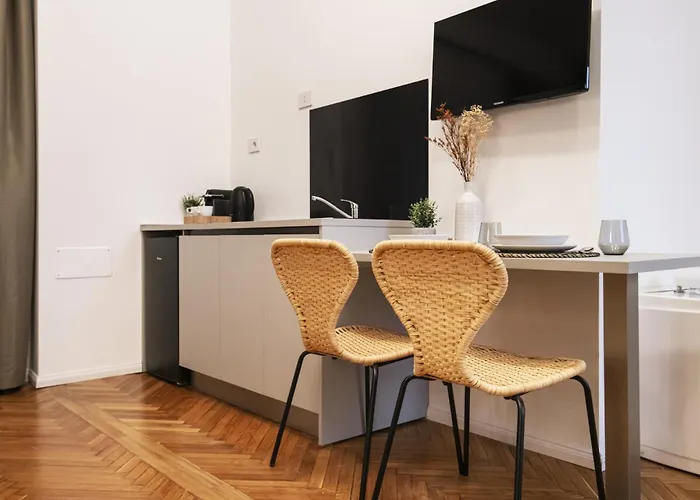 Easylife - - Cav 2 - Milano