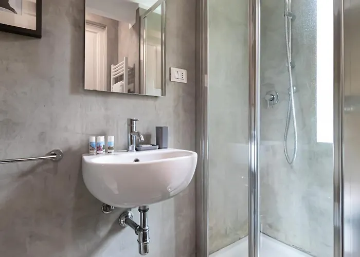 Italianway Comfort - Rosmini 13 D Milaan