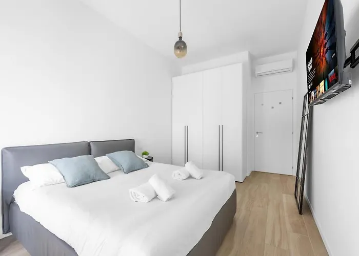 Bilocale Vicino Tram 2, Smart Tv E Internet Veloce Апартаменты Милан