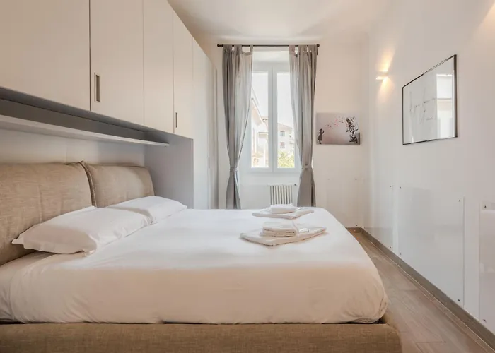 Easytopstay - Moscova Elegant