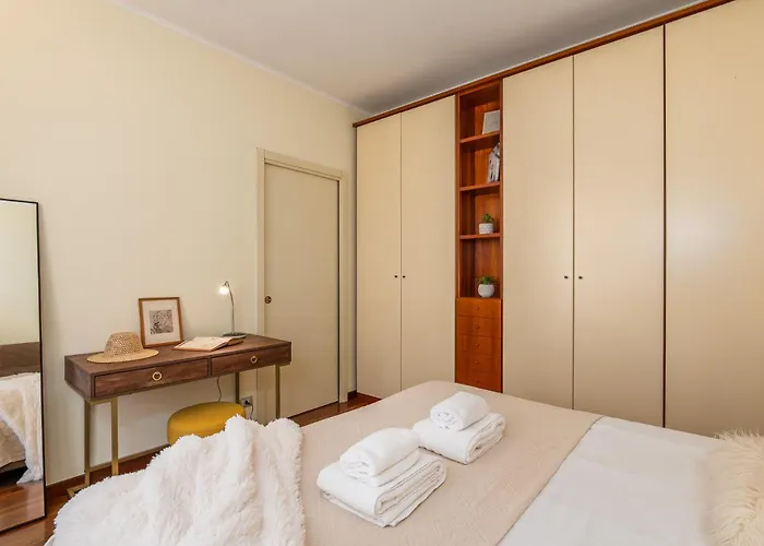 Flat In Center With Terrace, Near Garibaldi Fs Apartment *