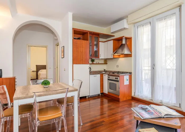 Flat In Center With Terrace, Near Garibaldi Fs * Mailand