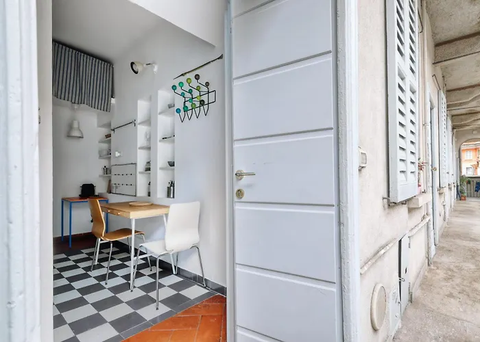 Farini 6 Appartement *