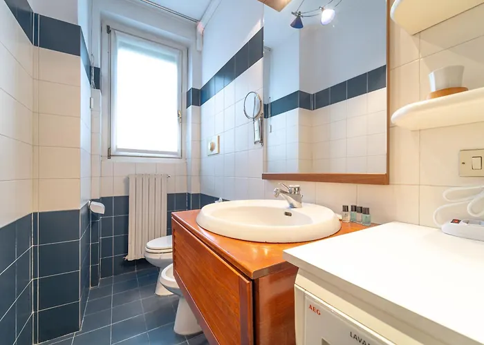 S29 Navigli - With Garage Daire *