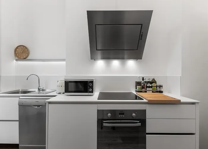 Boccaccio - 4 Posti - Metro Milaan