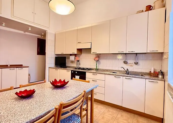 Classic House 15 Minutes From Duomo