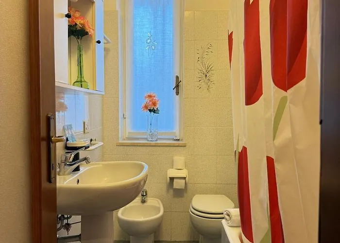 Classic House 15 Minutes From Duomo Apartman *