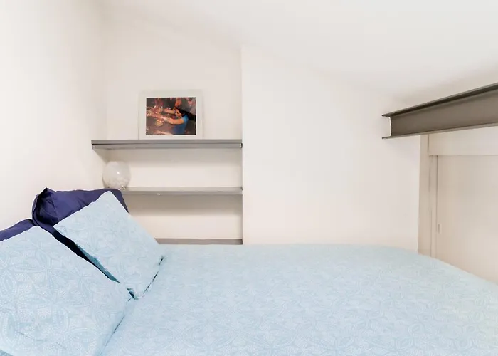 아파트 Welkhom Bocconi Loft 2bdr And 2bth