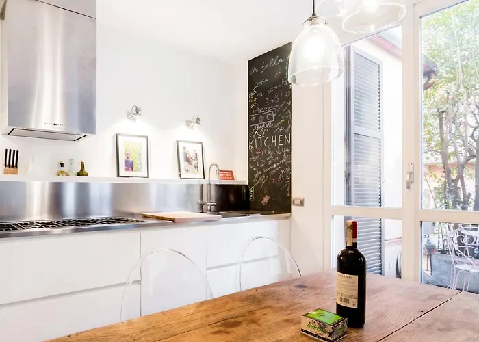 Welkhom Bocconi Loft 2bdr And 2bth 아파트 밀라노