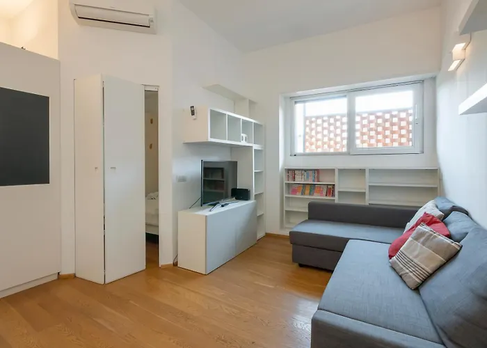 Sant'agostino-centro Near M2 Appartamento Milano