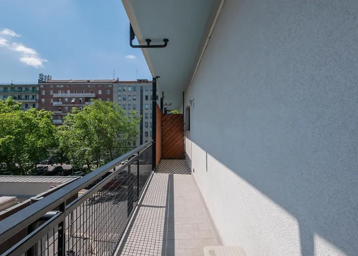 Sant'agostino-centro Near M2 Milano