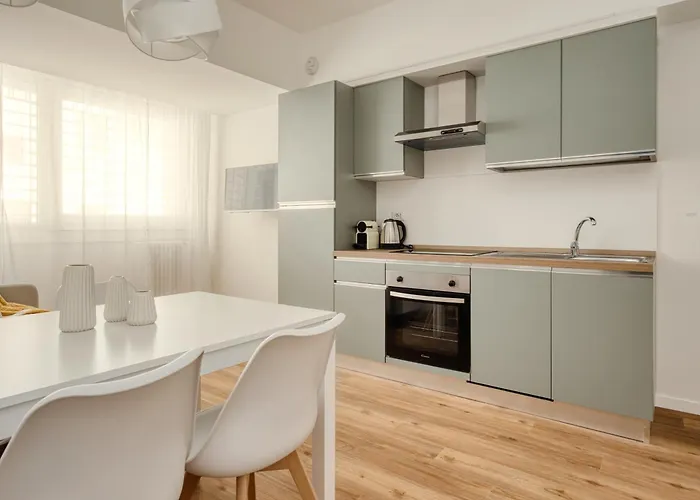 Hostmate - - Imperia - Romolo Iulm 아파트 밀라노