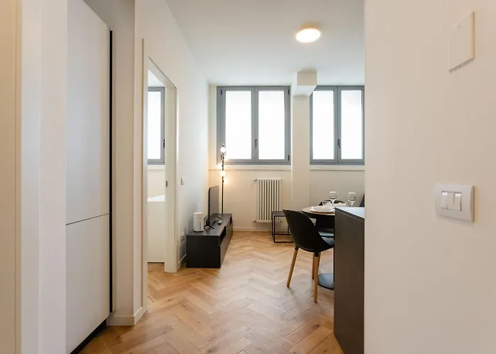 Apartment Console Marcello Milan