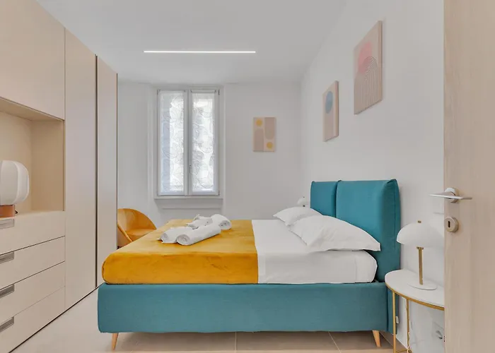 Urban Chic Flat - Papi19 *