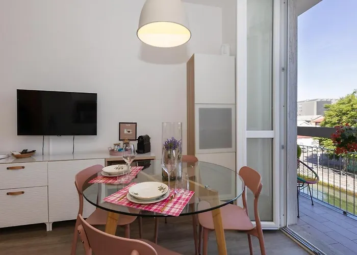 Navigli Charm - Cozy & Апартаменты
