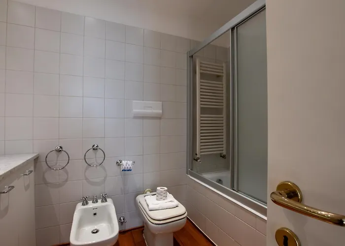 Via Dei Fabbri Michelangelo - Walk To Cattolica & Duomo - Navigli 5 Min Apartment Milan