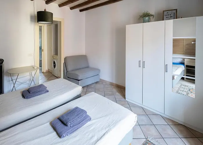 Elegant Naviglio Cool Area Large 5 Pax With Elevator * Milan