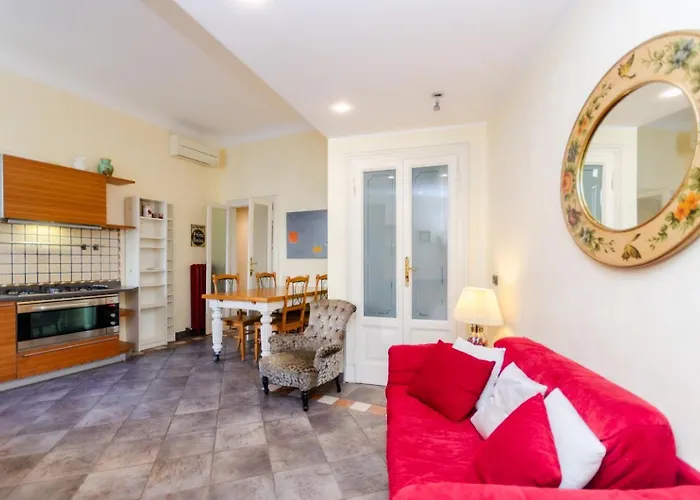 Napo Flat アパート *