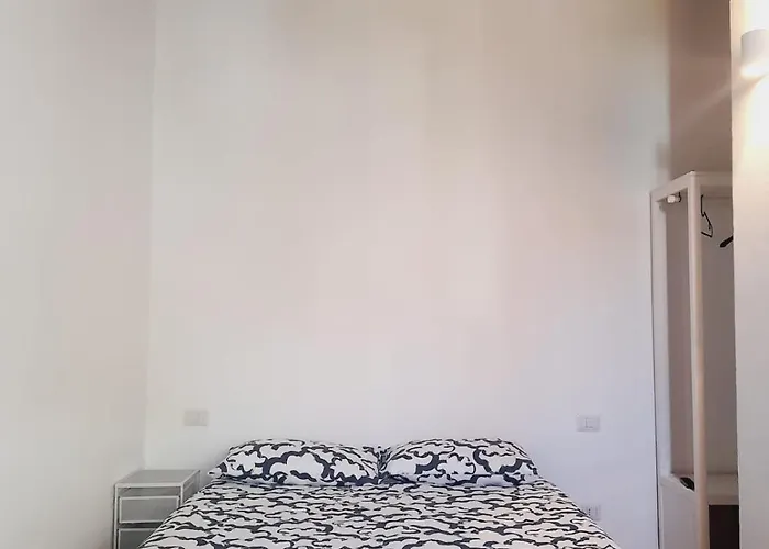 Flat In Milano, Isola Apartment Milan